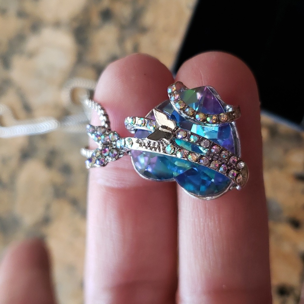 Crystal Heart Pendant Necklace - Picture 5 of 8